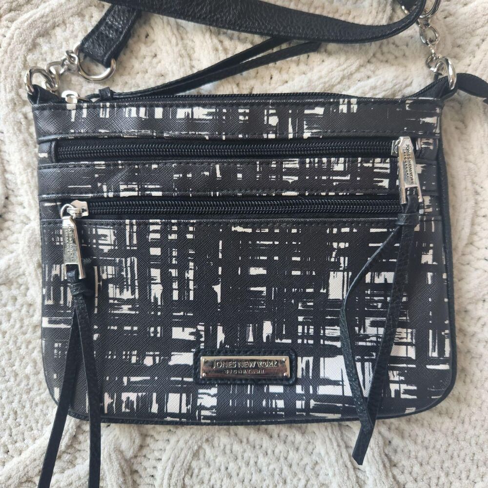 Vintage Jones New York Signature Black Cream Crossbody Purse